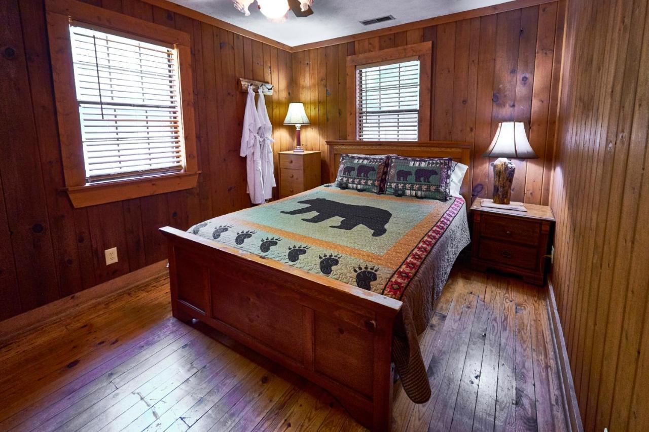 A Cabin In The Woods 鸽子谷 外观 照片