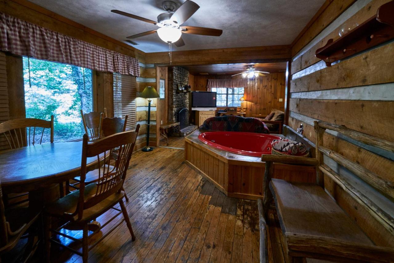 A Cabin In The Woods 鸽子谷 外观 照片